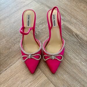 Steve Madden Pink Satin Slingback Heels With Silver Accents Size 9.5